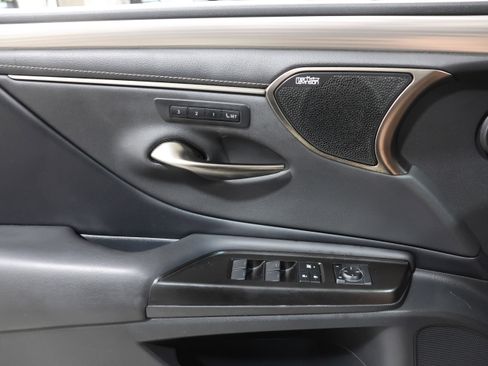 Used 2019 Lexus ES 350 F Sport w/ Accessory Package 2 image 12