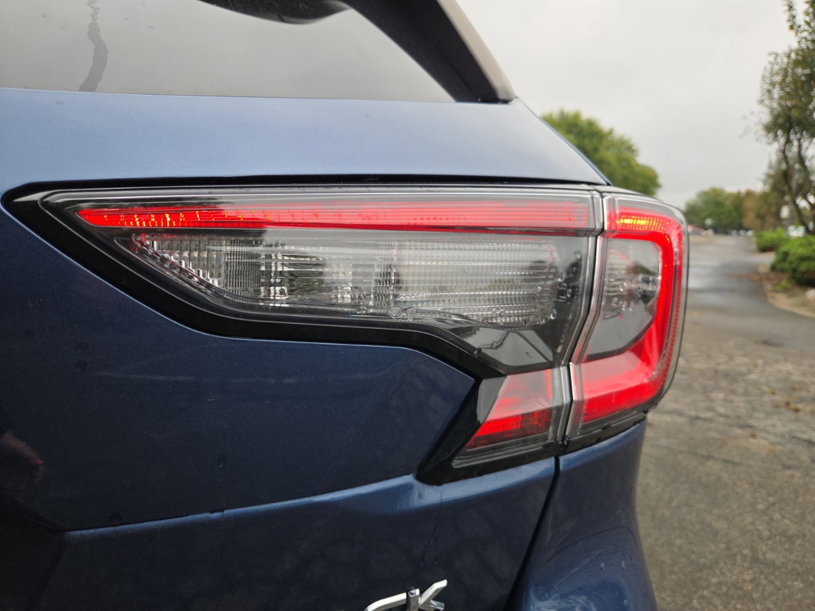 Used 2022 Subaru Outback Limited AWD/4WD image 6