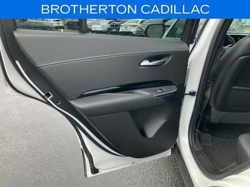 Used 2024 Cadillac XT4 Luxury w/ Cold Weather Package AWD/4WD image 13