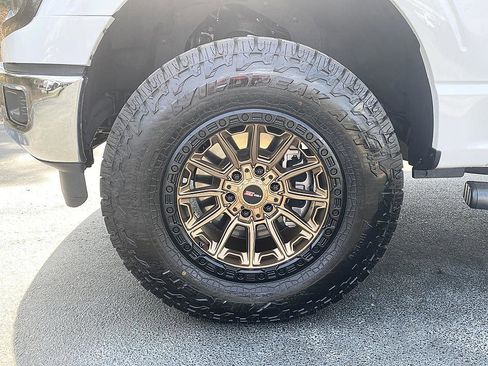 Used 2025 Ford F150 XLT image 8