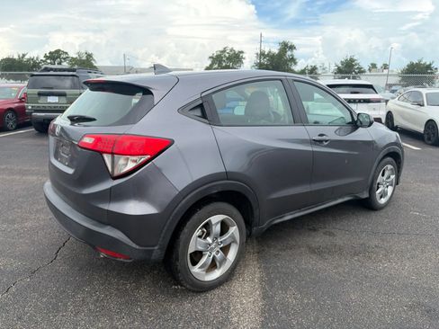 Used 2021 Honda HR-V LX image 7