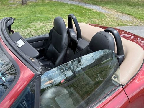 Used 2002 BMW Z3 2.5i image 11