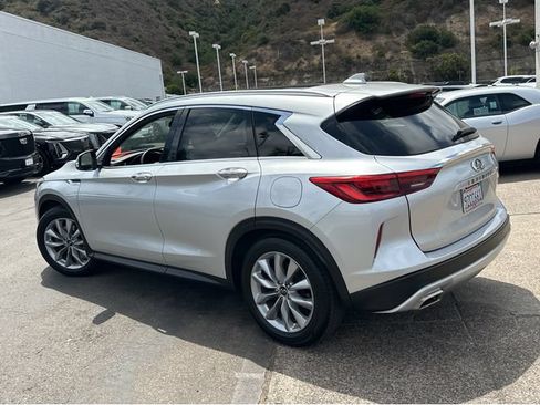 Used 2020 INFINITI QX50 Luxe FWD image 3