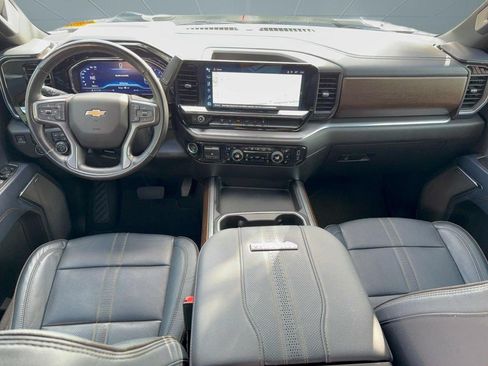 Used 2024 Chevrolet Silverado 3500 High Country w/ High Country Premium Package AWD/4WD image 16