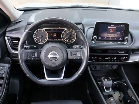 Used 2024 Nissan Rogue SV w/ SV Premium Package AWD/4WD image 22