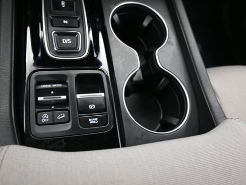 Used 2023 Honda Pilot LX image 26