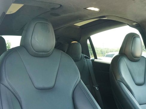 Used 2024 Tesla Model X AWD/4WD image 13