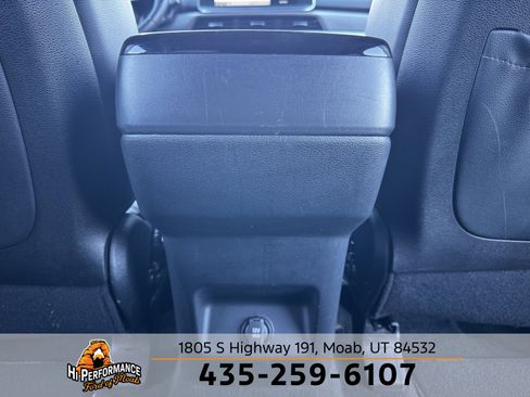 Used 2022 Kia Telluride EX w/ EX Premium Package image 50