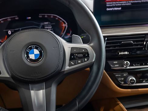 Used 2023 BMW 540i xDrive w/ M Sport Package AWD/4WD image 30
