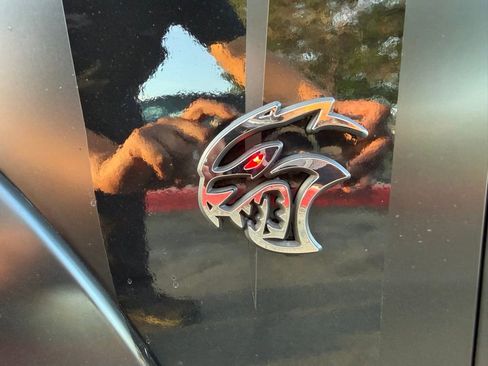 Used 2022 Dodge Charger SRT Hellcat image 18