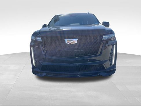 Used 2023 Cadillac Escalade V image 9