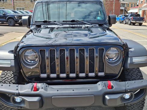 Used 2018 Jeep Wrangler Rubicon AWD/4WD image 2