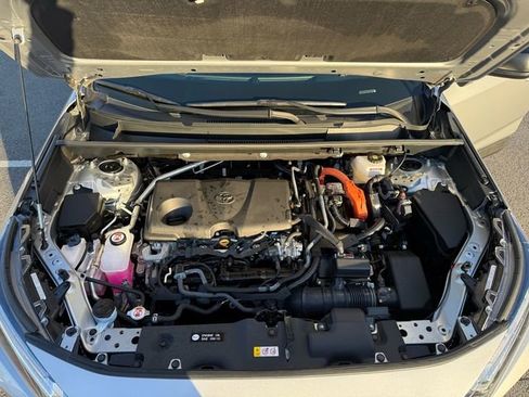 Certified 2025 Toyota RAV4 LE image 7