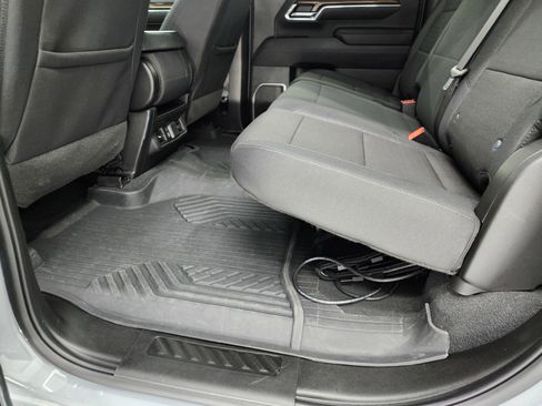 Used 2024 Chevrolet Silverado 2500 LT w/ All Star Edition image 9