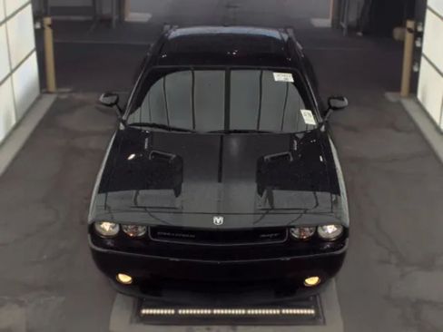Used 2008 Dodge Challenger SRT8 RWD image 2