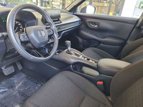 Used 2024 Honda HR-V Sport image 12