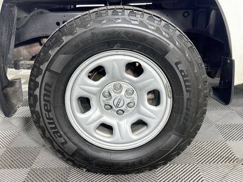 Used 2023 Nissan Frontier S w/ Technology Package AWD/4WD image 31