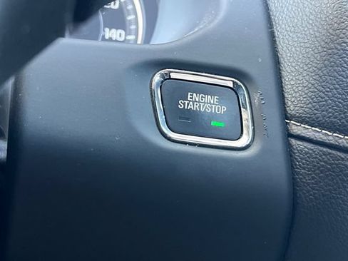 Used 2023 GMC Acadia SLE w/ Driver Convenience Package FWD image 32