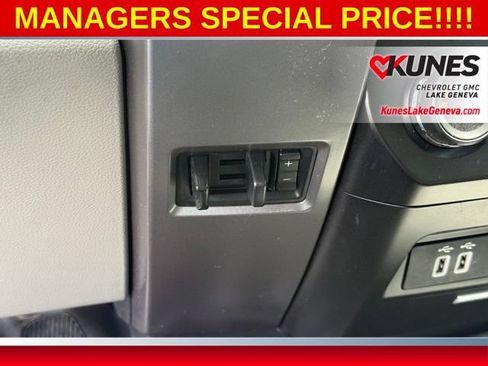 Used 2016 Ford F150 XLT w/ Equipment Group 302A Luxury AWD/4WD image 27