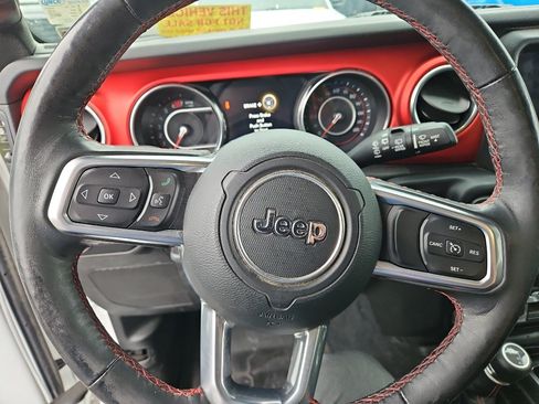 Used 2019 Jeep Wrangler Unlimited Rubicon AWD/4WD image 10