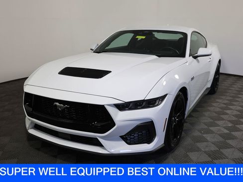 Used 2025 Ford Mustang GT RWD image 1