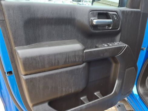 Used 2025 Chevrolet Silverado 1500 Custom AWD/4WD image 19