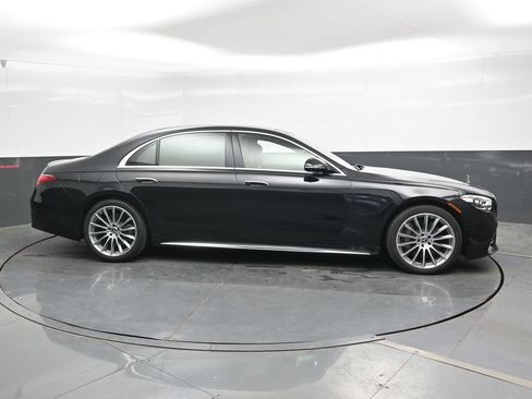 Used 2022 Mercedes-Benz S 580 4MATIC Sedan image 4