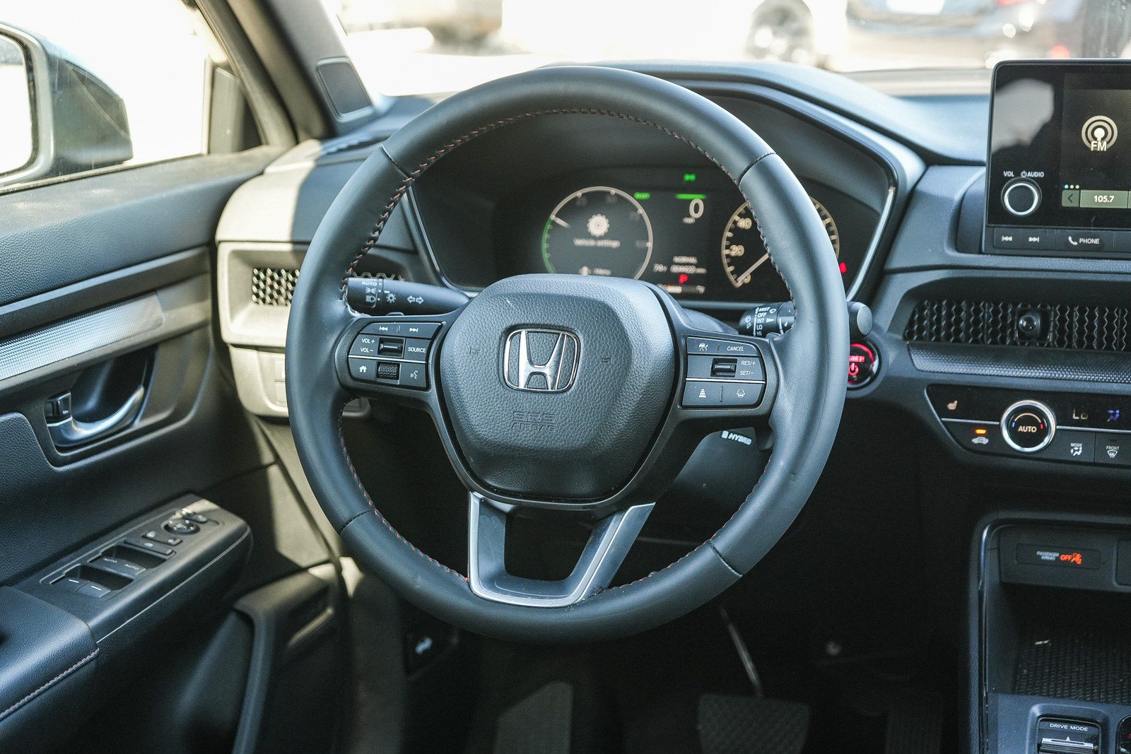 Used 2025 Honda CR-V Sport image 16
