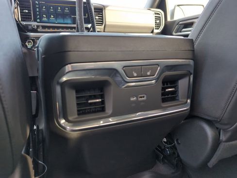 Used 2022 Chevrolet Silverado 1500 LTZ w/ LTZ Premium Package image 13