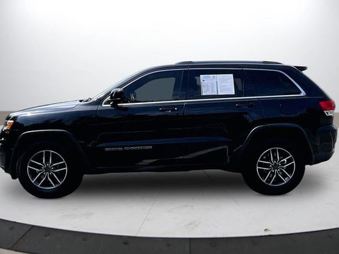 Used 2019 Jeep Grand Cherokee Laredo w/ Laredo X Package AWD/4WD image 6