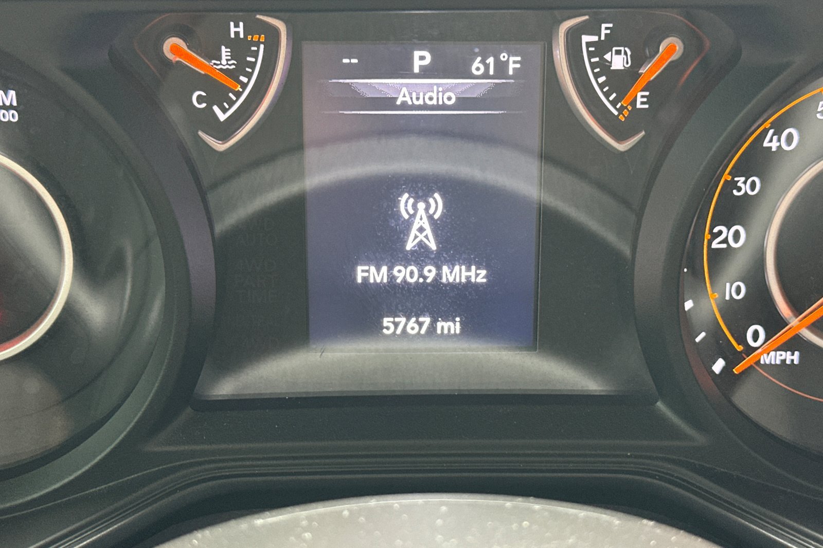 Used 2025 Jeep Gladiator Sport AWD/4WD image 31