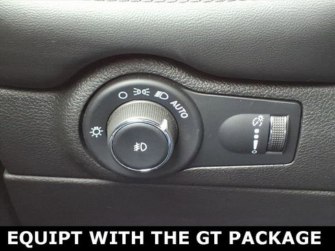 Used 2022 Dodge Durango GT image 25