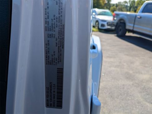 Used 2023 Jeep Wrangler Altitude image 39