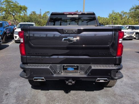 Used 2024 Chevrolet Silverado 1500 High Country w/ High Country Premium Package AWD/4WD image 5