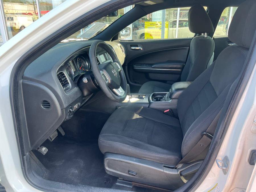 Used 2013 Dodge Charger SE w/ Sport Appearance Group RWD image 19