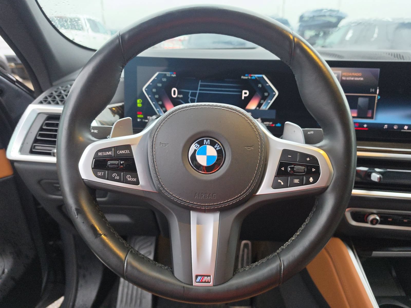 Used 2026 BMW X6 xDrive40i w/ Climate Comfort Package AWD/4WD image 4