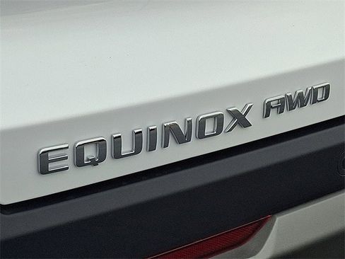 New 2026 Chevrolet Equinox LT w/ Convenience Package II image 19