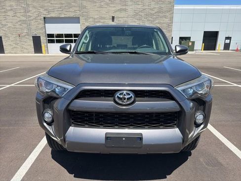 Used 2016 Toyota 4Runner SR5 Premium AWD/4WD image 2
