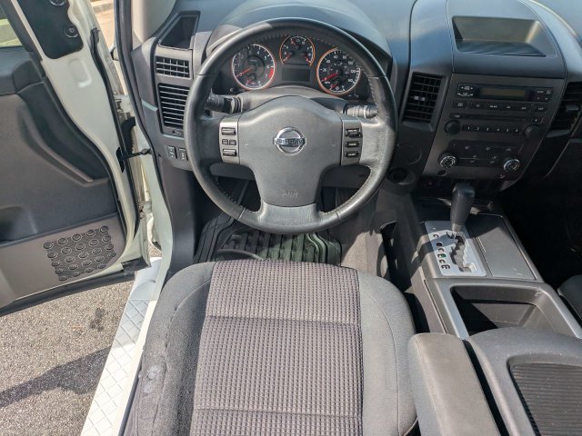 Used 2008 Nissan Titan SE RWD image 16
