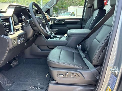 New 2026 GMC Sierra 3500 Denali w/ Denali Reserve Package AWD/4WD image 6