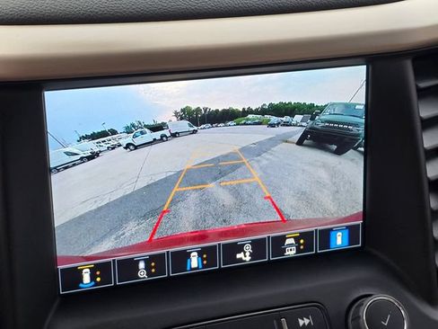 Used 2023 GMC Acadia Denali w/ Denali Ultimate Package FWD image 37