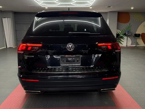 Used 2019 Volkswagen Tiguan SE w/ Panoramic Sunroof Package FWD image 5