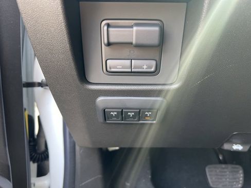 New 2025 Chevrolet Colorado Trail Boss w/ Midnight Edition image 16