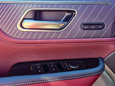 New 2026 INFINITI QX80 Autograph w/ Premium Cargo Package image 12