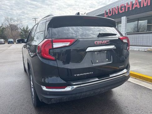 Used 2023 GMC Terrain SLT w/ Tech Package image 10