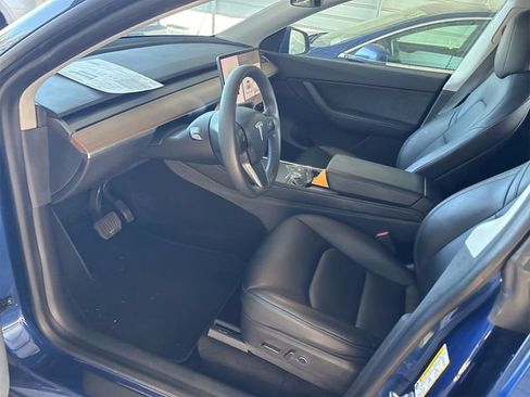Used 2021 Tesla Model Y Long Range AWD/4WD image 2
