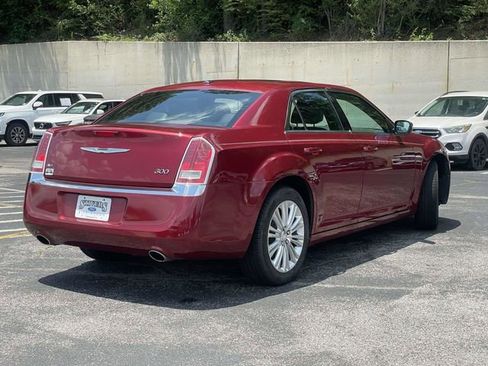 Used 2014 Chrysler 300 AWD w/ Driver Convenience Group image 3