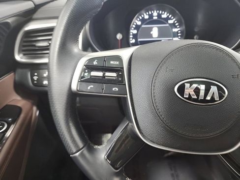 Used 2019 Kia Sorento SX image 29