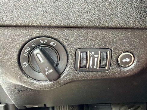 Used 2021 Dodge Charger R/T RWD image 21