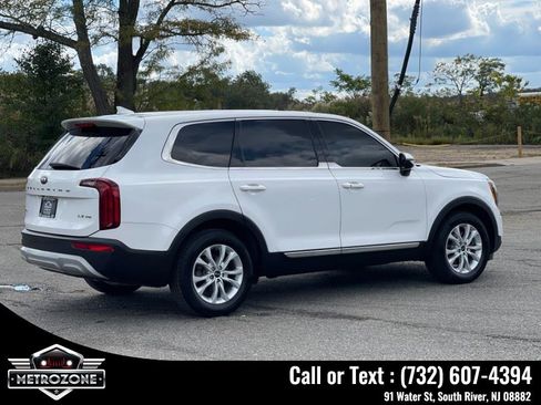 Used 2021 Kia Telluride LX image 13